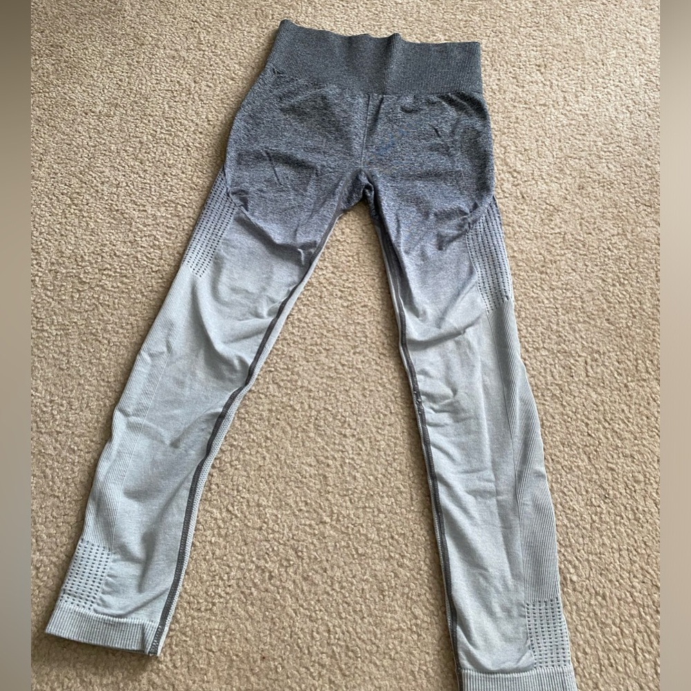 Two tone color melt leggings